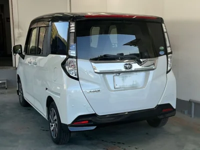 Toyota TANK