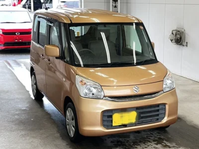 Suzuki Spacia