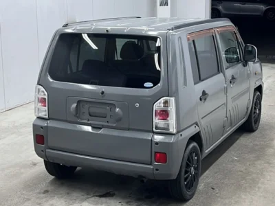 Daihatsu Naked