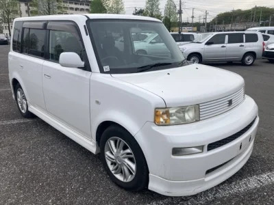 Toyota bB