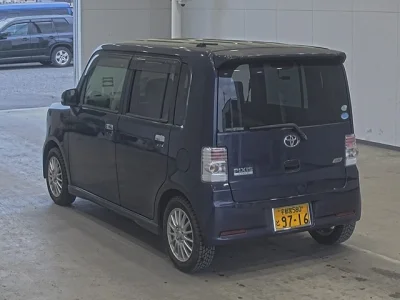 Toyota PIXIS SPACE