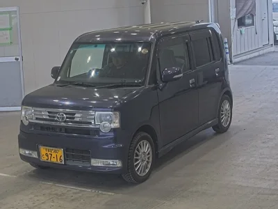 Toyota PIXIS SPACE