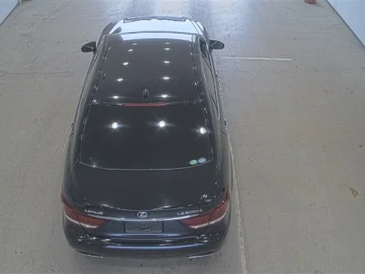 Lexus LS600hL