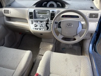 Toyota Raum