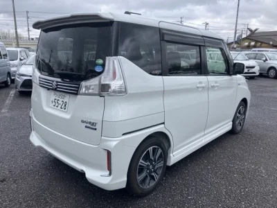 Suzuki Solio