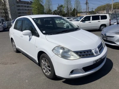 Nissan Tiida Latio