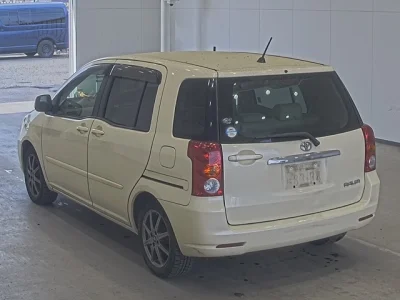 Toyota Raum