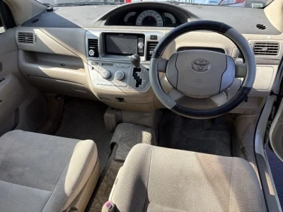 Toyota Raum