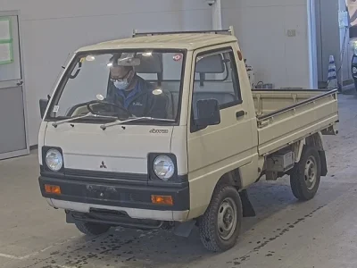 Mitsubishi Minicab Truck