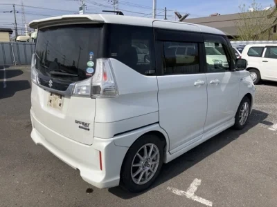 Suzuki Solio