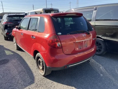 Mazda Verisa
