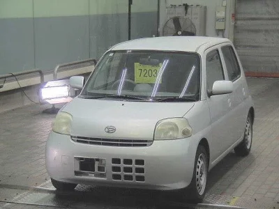 Daihatsu Esse