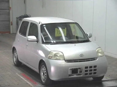 Daihatsu Esse