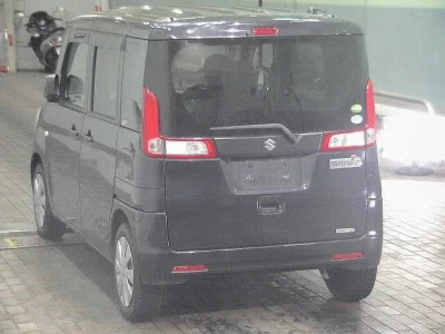 Suzuki Spacia