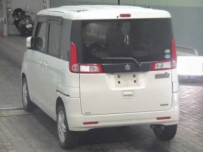 Suzuki Spacia