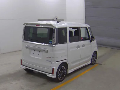 Suzuki Spacia Custom