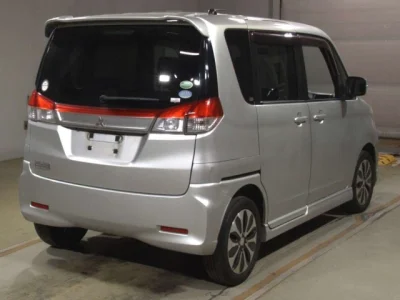 Mitsubishi Delica D:2