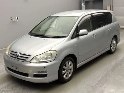 Toyota Ipsum