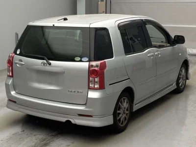 Toyota Raum