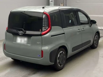 Toyota Sienta
