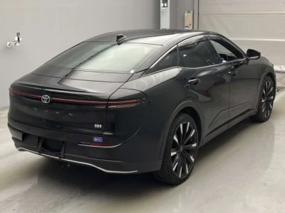 Toyota CROWN CROSSOVER