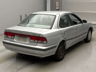 Nissan Sunny