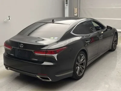 Lexus LS500