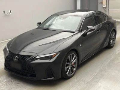 Lexus IS