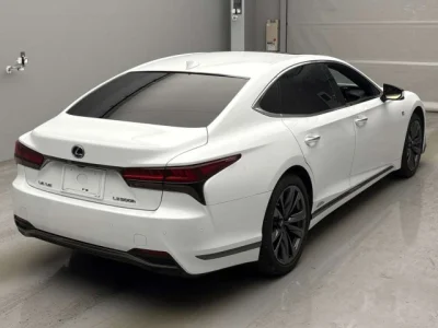Lexus LS500h