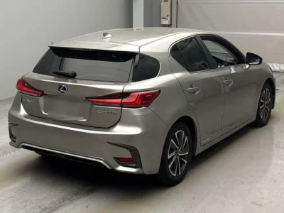 Lexus CT200h