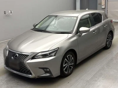 Lexus CT200h