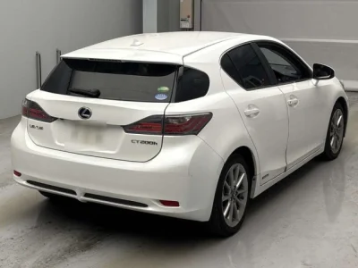 Lexus CT200h