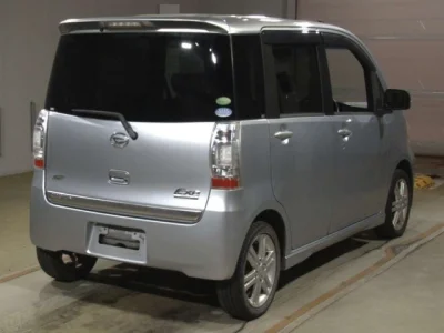 Daihatsu Tanto Exe