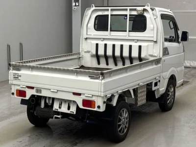 Nissan Clipper Truck