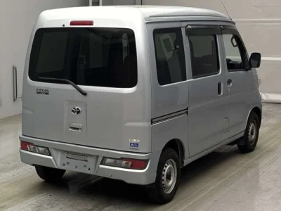 Toyota Pixis Van