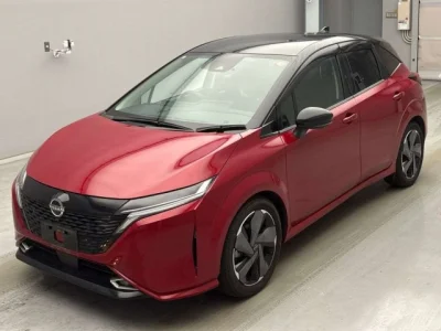 Nissan Aura