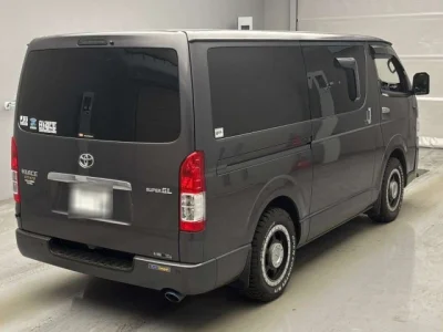 Toyota HiAce Van