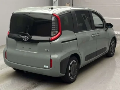 Toyota Sienta