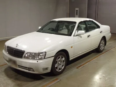 Nissan Laurel