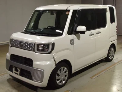 Toyota PIXIS MEGA