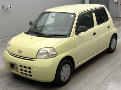 Daihatsu Esse
