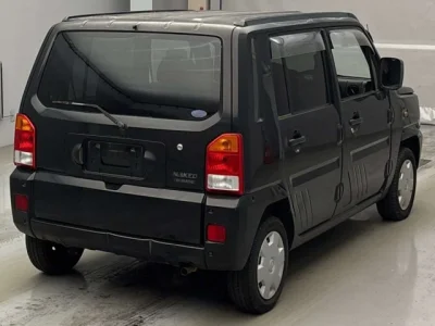 Daihatsu Naked