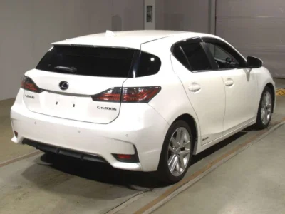 Lexus CT200h