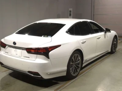 Lexus LS