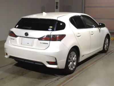 Lexus CT200h