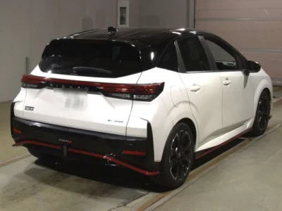 Nissan Aura