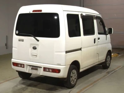Toyota Pixis Van
