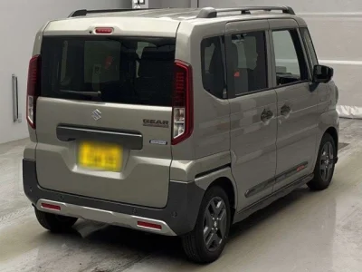 Suzuki Spacia Gear