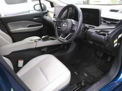Nissan Aura