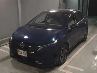 Nissan Aura